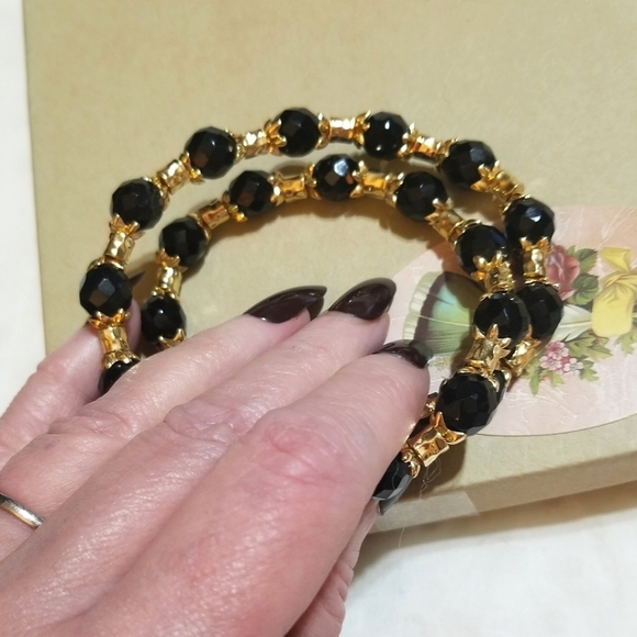 MINT! St JOHN Black Crystal Gold Plated Necklace - Picture 5 of 8